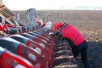Horsch offers state-of-the-art solutions for agriculture, e.g. for soil cultivation. Photo: Horsch / Daniel Brandt
