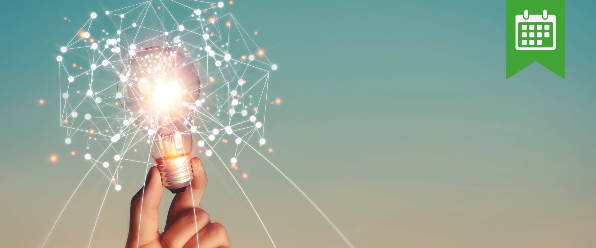 Hand hält eine Glühbirne, Lichtstrahlen werden durch verbundene Datenpunkte dargestellt