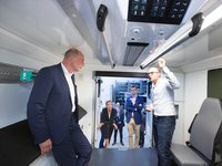 Also Thuringia‘s Minister for Economic Affairs, Wolfgang Tiefensee, already informed himself about the innovative UVC disinfection of BINZ. 