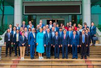 Visit to the People's Committee of Phú Thọ Province.